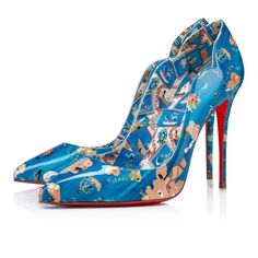 With a palette as blue as the Aegean Sea, the patent calf leather Greekaba Hot Chick pump has a Loubi Odyssey print of a Greek treasure map and a sophisticated shape with a pointed toe and v-shaped notches. Inside, you’ll find stamps that resemble mini postcards; it's the kind of meticulous attention to detail for which Christian Louboutin is known. High-shine leather in a Mediterranean-inspired print elevates the striking style of an Italian-crafted pointy-toe pump with a curvy, scalloped count Logo Shoes, Christian Louboutin Women, Patent Leather Heels, Patent Leather Pumps, Leather Shoes Woman, Louboutin Shoes, Style Elegant, Christian Louboutin Shoes, Christian Louboutin Pumps