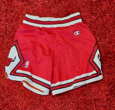 For sale is a Vintage BASKETBALL Short CHICAGO Bulls Champion NBA Size L Men Red (see measurements) and is in good condition as seen in the pictures 9\10. If you have any questions about an item just email us before purchasing. How long will it take before my order will be delivered? FEDEX - USA & Canada: We aim to deliver your order within 5 - 8 workingdays. - East Europe: We aim to deliver your order within 2 - 5 working days. Basketball Vintage, Vintage Chicago Bulls, Vintage Basketball, East Europe, Summer Sports, Basketball Shorts, Sports Collectibles, Chicago Bulls, Morocco