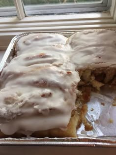 Classic Amish Cinnamon Rolls Amish Cinnamon Rolls, Amish Bakery, Pennsylvania Dutch Recipes, Pecan Cinnamon Rolls, Amish Food, Amish Bread, Mennonite Recipes, Dutch Recipes, Amish Recipes