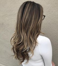 Long Layers With Dirty Blonde Balayage Dirty Blonde Balayage, Balayage Hair Blonde Medium, Balayage Hairstyles, Subtle Balayage, Balayage Hair Dark, Dirty Blonde Hair