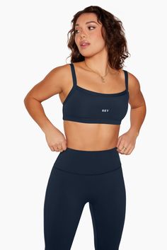 SPORTBODY® SCOOP BRA - OXFORD Workout Sets Outfit, Half Zip Windbreaker, Sets Outfit, High Neck Bra, Running Bra, Set Active, Fitness Wear Outfits, Cropped Crewneck, Wide Leg Sweatpants