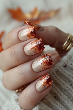 Autumn Nails Ideas Short, Oct Nail Designs, Autumnal Nail Art, Birthday Nails October, Nail Autumn Design, Autumn Holiday Nails, Fall Nail Designs Glitter, Autumn Leaves Nail Art, Nails Autumn 2024 Trends