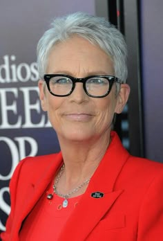 Half Up Half Down Blonde, Jamie Lee Curtis Hair, Spiky Haircut, Prom Hairstyles Half Up Half Down, Super Short Haircuts, Gray Hair Pixie Cuts, Short Spiky Hairstyles, New Hair Do