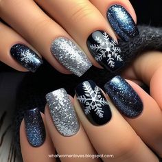 Snowflake Cat Eye Nails, Christmas Tree Nails Short, Almond Nails Snowflakes, Dark Blue Nails With Snowflakes, Festive Christmas Nail Designs, Christmas Dip Nails Short, Short Square Gel Nail Designs, Winter Nails Acrylic Classy, January Nail Designs Simple