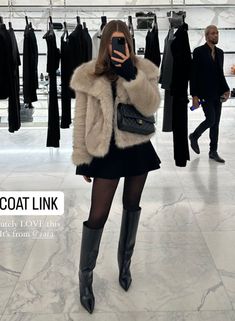 Winter Ascot Outfit, Fur And Leather Outfit, Black Leather Jacket With Fur Outfit, Fur Coat Skirt Outfit, Boston Winter Fashion, New Years Winter Outfit, Fur Coat Casual Outfit, Winter Races Outfit, New York Christmas Outfits Winter