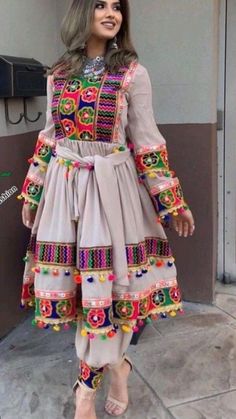 Kediyu For Girls Navratri, Afghani Dress Design, Afghani Dresses, Afghani Clothes, Outfits Stylish