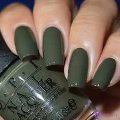 Nail Paint Shades, Nagellack Trends, Green Nail Polish, Polish Ideas, Nails Fall, Fall Nail Colors