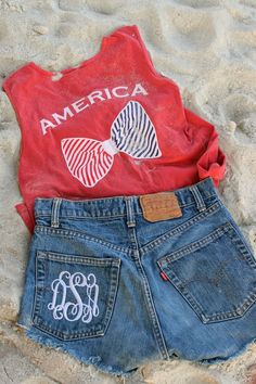 Summer Time Outfits, Initial F, Preppy Mode, Summer Monogram, Monogram Ideas, Tokyo Street Fashion, Preppy Southern, Shorts Outfits, Soft Grunge