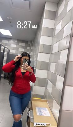 Latina School Outfits Highschool, Jeans Outfit For School, Latinas Outfits, Kim Possible Cosplay, School Ootd, Cute Summer Fits, Girly Style Outfits, Chicana Style, Gymwear Outfits