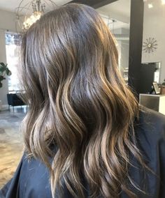 Highlights To Lowlights, Hair With Highlights And Lowlights, 10 Ways To Wear, Large Curls, Hair With Highlights, Level 8, Blonde Roots, Light Blonde Hair