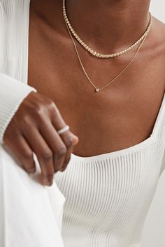 Gold Gold diamond necklace | STONE AND STRAND | NET-A-PORTER Cool Toned Jewelry, Gold Dimond Necklace, Gold Jewelry Diamond, Fine Jewelry Necklaces, Women’s Gold Necklace, Simple Classic Jewelry, Gold Necklace Inspiration, Layered Necklaces Diamond, Gold Necklace For Prom