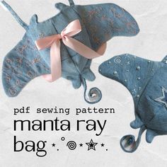 two stuffed animals with pink bows on their heads and the words, free sewing pattern manhattan ray bag