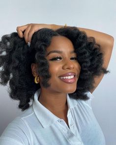 Hairstyles For Short Curly Hair, Hair Afro, Afro Style, Natural Hair Beauty, Natural Hair Styles Easy, Coily Hair, Natural Hair Inspiration, Penteado Cabelo Curto, Black Hairstyles