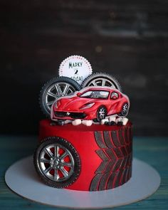 Natron besitzt antiseptischeantimykotische und basenbildende Eigenschaftendie für verschiedene Behandlungen gegen Infektionen wirksam sindNagelpilzfachsprachlich auch als Onychomykose... Car Themed Cakes For Men, Latest Cake Designs For Men, Car Cake Designs For Men, Lamborghini Cakes For Boys, Car Theme Cake For Men, Mechanic Cake, Car Cakes For Men