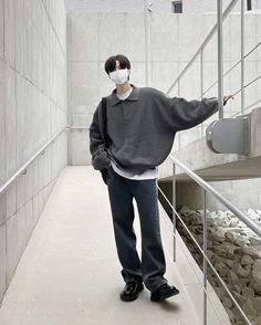 Oversized Sweater Outfit Korean, Outfit Cowok, Posting Ideas, Instagram Posting, Knit Polo Shirt, Baggy Cargo Pants, Korean Streetwear, Korean Boys, Workout Crop Top