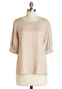 Root Beer Floaty Top. Youre on cloud nine as you peruse the ice cream parlor in this delightful top! #tan #modcloth Cute Blouses For Women, Cute Tops For Women, Pretty Blouses, New Dresses, Women's Blouses, Cute Blouses, Wearing Clothes, Root Beer, Tops For Women