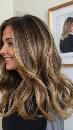 Fall Balayage Brunette Money Piece, Outfits For Light Brown Hair, Herringbone Blonde Hair, Cool Blonde For Fall, Highlight Bayalage Brunette, Fall Balayage Light Brunette, Brownlights Hair, Autumn Blonde Balayage, Brunette With Money Piece And Highlights