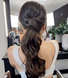 Bridal Ponytail, Hair Extension Brands, Rich Brunette, Bridesmaid Hair Makeup, Halo Hair Extensions, Halo Hair, Short Hair Tutorial, Sitting Pretty