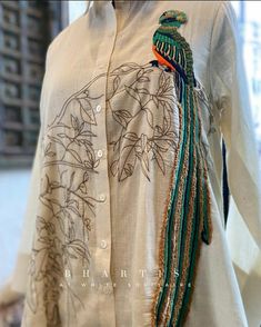 Fancy Shirt, Traditional Indian Outfits, Kurta Designs Women, Embroidery Suits Design, Designer Dresses Casual, Embroidery Designs Fashion, Painted Clothes, Easy Trendy Outfits