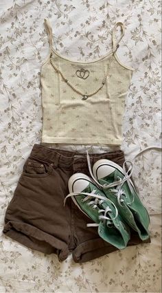 Mother Nature Aesthetic Outfits, Coquette Outfit Inspo Summer, Brandy Melville Outfits Aesthetic Summer, Coquette Tank Top Outfit, Dowtown Girl Outfits Aesthetic, Coquette Tops Aesthetic, Downtown Summer Fits, Coquette Outfit Ideas Summer, Downtown Aesthetic Outfit Summer