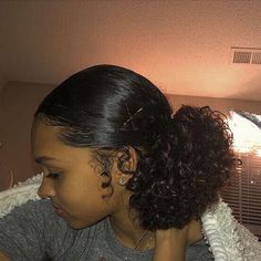 Connie Cute Curly Hairstyles, Hair Laid, Penteado Cabelo Curto, Baddie Hairstyles, Short Curly Hair, Hair Hacks, Hair Looks, Hair Trends