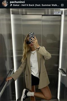 Devil Wears Prada, Adidas Outfit, Prada, Ootd, How To Wear, Clothes