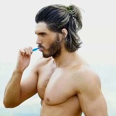 11 Hairstyles for Men With Long Hair 2018 - Page 9 of 11 - The latest and greatest styles ideas - The latest and greatest styles ideas Mens Ponytail Hairstyles, Man Ponytail, Man Bun Hairstyles, Half Ponytail, Mens Hairstyles Medium, Men's Long Hairstyles, Medium Length Hair Men, Corte De Cabelo Masculino, Long Hair Styles Men