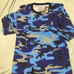 Brand New With Tags, It Was Bought For Someone In The Wrong Size . It’s A Men’s Size 2xl, Black, Blue And Gray Camo Printed Design. Soft, Clean And Roomy Shirt. Kept In A Non-Smoking Home. Camouflage Cotton Crew Neck Shirt, Casual Camouflage Short Sleeve Shirt, Casual Camouflage Cotton Shirt, Casual Cotton Camouflage Shirt, Military Tee Shirt, Camouflage T Shirts, Camo Shirt, Purple Camo, Vintage Tee Shirts