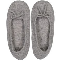 Little clouds for your feet. Our cashmere slippers are super comfortable and functional with a slight front tie. Once you have them on, you'll never want to take them off. Fabric 100% Cashmere Dry Clean Handwash at Home with Cashmere Wash Fitting & Design Model is 175cm/ 5'9", Foot Size 9 and is wearing a size Large Measurements:Small: 5, 6Medium: 7, 8Large: 9, 10 Functional Bow Padded Footbed Round Toe Color: Quarry SKU: #R50603 Delivery Free Shipping for all U.S. residents International Sh Comfortable Slippers For Everyday Use, Comfortable Flat Slippers For Everyday, Grey Autumn, Ballet Slippers, Design Model, Style Guides, Women's Accessories, What To Wear, Cashmere