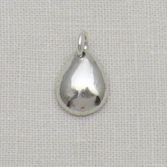 This beautiful pendant contains a small amount of your beloved pet or loved one's cremation ashes.  The ashes are encapsulated in silver to be preserved for a lifetime. Pet Memorial Necklace, Cremation Ashes, Memorial Necklace, Popular Jewelry