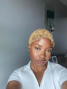 IG: @georgiapaye Fro Styles, Blk Aesthetic, Twa Haircuts, Blonde Twa, Pictures Of Short Haircuts, Big Chop Natural Hair, Natural Haircuts, Short Dyed Hair