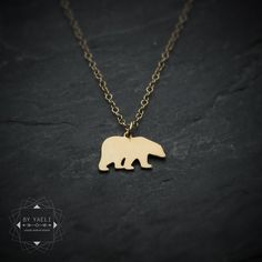 Style: smooth Polar Bear Jewelry, Mama Bear Necklace, Necklaces Dainty, Summer Jewelry Trends, Bear Jewelry, Traditional Rings, Jewelry Design Studio, Tiny Necklace, Trend Jewelry