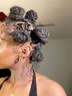 Natural Loc Styles For Black Women, Bantu Knot Loc Styles, Locs Bantu Knots, Bantu Knots On Locs, Loc Styles For Black Women, Locs Journey, Short Dreadlocks Styles, Short Box Braids Hairstyles