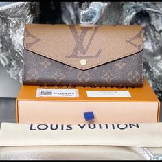 New W Tags,Receipt,Dust And Box Louis Vuitton Coin Purse, Louis Vuitton Emilie Wallet, Louis Vuitton Luggage Tag, Emilie Wallet, Louis Vuitton Keychain, Louis Vuitton Luggage, Louis Vuitton Sarah Wallet, Louis Vuitton Multicolor, Louis Vuitton Vernis