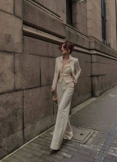 Mode Hippie, Woman Suit Fashion, Classy Work Outfits, Stylish Work Outfits, Wide Pants, Professional Outfits, Suit Fashion