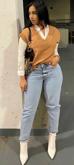 Cute Classy Winter Outfits, Birthday Outfit Inspo Winter, Flare Jeans And Sweater Outfit, Round Belly Outfits, White And Jeans Outfit, Summer Outfits With Heels, Business Casual Sweater Outfits, Baddie Outfits Casual Fall, Winter Work Outfits For Women Business Casual