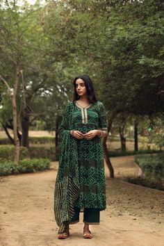 Green Bandhani Print Anarkali Suit Set Bandhani Print Anarkali, Bandhani Anarkali, Printed Anarkali Suits, Pants With Lace, Bandhani Print, Sharara Suit, Anarkali Kurta, Anarkali Suit, Indian Ethnic Wear