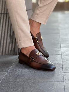 Brown Loafers Outfit, Outfit Semi Formal, Brown Penny Loafers, Mens Dress Shoes Guide, Ballet Socks, Loafers Outfit, Gifts Box, Brown Leather Loafers, Best Shoes For Men