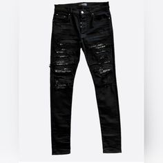 Amiri Mens Bandana Thrasher Denim Skinny Jeans Black Size 29 Unisex 100%Authentic Fading, Whiskering,Distressed,And Knit Underlays Throughout. *Belt Loops *Five Pocket Styling *Button Fly *Raw Edge At Cuffs *Logo Patch At Waistband *Logo Plaque At Back Pocket Body 92%Cotton, 6% Elastomultiester, 2%Elastone. Trim 35%Mohair, 35% Alpaca, 30%Polymide Made In Us Luxury Denim Jeans For Streetwear, Designer Fitted Black Jeans, Designer Black Bottoms For Streetwear, Mens Bandana, Amiri Jeans, Jeans Black, Raw Edge, Patch Logo, Alpaca