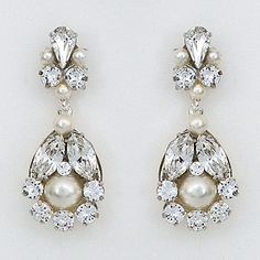 Cheryl King Couture bridal jewelry. Small crystal chandelier earrings  with pearls.  Bridal earrings with understated glamour that will sparkle throughout the night. Baby Chandelier, Simple Bridal Earrings, Bridal Chandelier Earrings, Vintage Modern Jewelry, Earrings With Pearls, Bridal Earrings Chandelier, Crystal Pearl Earrings, Oval Stud Earrings, Bridal Fashion Jewelry