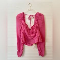 Free People Barbiecore Pink Chloe Cotton Blouse, Size Large, Brand New, Excellent Condition, 100% Cotton. Feminine Long Sleeve Top For Beach, Feminine Long Sleeve Beach Top, Pink Cropped Blouse For Beach, Cropped Pink Blouse For The Beach, Chic Pink Peasant Top For Summer, White Boho Tops, Crushed Velvet Top, Floral Peasant Top, Crochet Boho Top