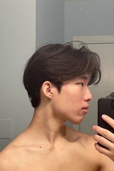 Asian Guy Hair, Circle Glasses Aesthetic, Hair Color Designs, Asian Hair Inspo, Eboy Hair, Jawline Men, Straight Hair Tips, Straight Hair Ideas, Middle Part Haircut