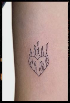 fineline tattoo Burning Love Tattoo, Burning Heart Tattoo Minimal, Melting Heart Tattoo, Set Your Heart Ablaze Tattoo, Fireheart Tattoo, Heart Tattoo Aesthetic, Burning Heart Tattoo