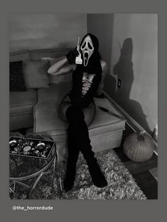 Best Costume Ideas, Creepy Costumes, Best Costume, Hot Halloween Outfits, Pretty Halloween Costumes, Badass Aesthetic, Ghost Face, Halloween Photoshoot