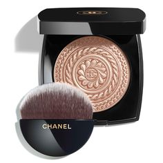 Penyimpanan Makeup, Alat Makeup, Chanel Rouge, 2019 Makeup, Picture Polish, Chanel Store, Highlighter Brush, Elf Makeup, Chanel Beauty