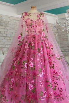 Flashy Clothes, Goddess Dresses, Poofy Dresses, Elegant Gowns, Prom Dresses Formal, Quince Ideas, Amazing Dresses, Formal Evening Dress, Dream Dresses