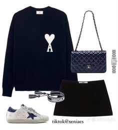 Navy Blue Outfits, Sporty Outfit Ideas, Punk Wedding, Sporty Outfit, Mode Zara, Blue Outfits, Outfit Layout, Casual Day Outfits, Stockholm Fashion