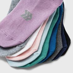 Why we’re ALL IN: A lightweight fabric with a no-show design lets you go about your fitness regimen in distraction-free fashion. From intense workouts to everyday wear, your feet will be supported with the thoughtful design of a reinforced heel and toe, arch support and Y-heel stitching for a superior fit. Moisture Wicking fabric rounds out this sock pack to maintain freshness and keep your feet comfortable as you sweat, while the no-show cut keeps your look fuss-free and discreet. When families Comfortable No-show Socks For Training, Stretch No-show Socks For Athleisure, Anti-odor No-show Workout Socks, Casual Lightweight Anti-odor Socks, Sporty No-show Antimicrobial Socks, Comfortable No-show Workout Socks, Sporty Antimicrobial No-show Socks, Casual Comfortable Sweat Resistant Socks, Comfortable Sweat-resistant Casual Socks