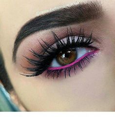 Maquillage Yeux Cut Crease, Make Up Designs, Pink Eyeliner, Eyeliner Tips, Drag Make-up, Insta Bio, Smokey Eye For Brown Eyes, Beauty Make-up