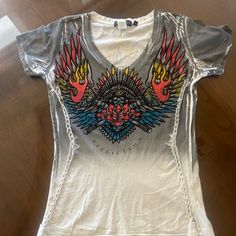 Black Label By Affliction, Size Small For Women New Without Tags No Flaws, Beautiful Rhinestones, Not Visible And Picture White Distressed Fitted Tops, White Fitted Distressed Tops, Fitted White Distressed Tops, Fitted Distressed White T-shirt, Fitted White Distressed T-shirt, Soft Affliction, Affliction Clothing Women, Affliction Clothing, Small Women